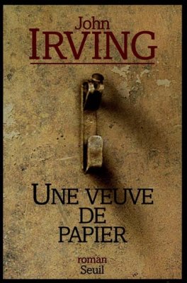 Couverture de Une Veuve de papier