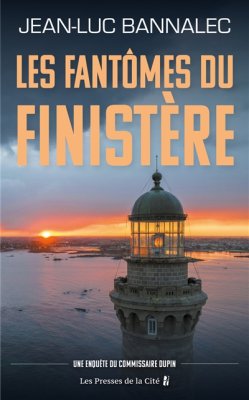Couverture de Les Fantômes du Finistère