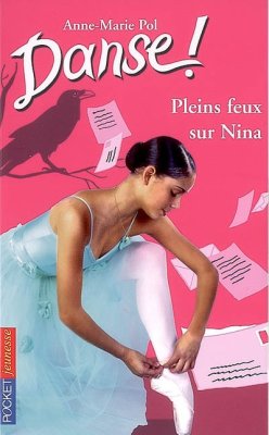 Couverture de Pleins feux sur Nina