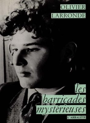 Couverture de Les Barricades mystérieuses